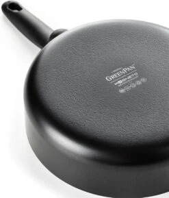 GreenPan Cambridge Hapjespan Met Deksel 28cm - Zwart - Inductie - PFAS-vrij -Tefal Winkel 1026x1200