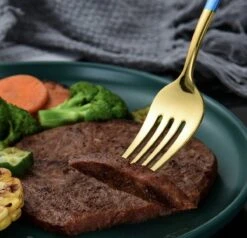 Merkloos Bestekset - 24 Delig Bestekset - 6 Personen - Rood/Goud - Tafellepels/Tafelmessen/Tafelvorken/Koffielepels - Roestvrij Staal -Tefal Winkel 1200x1156 3