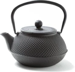 Tealøv THEE SET 800 ML GIETIJZER | COMPLETE SET IN GESCHENKDOOS | Gietijzeren Theepot Met Roestvrijstalen Zeef, Gietijzeren Theekopjes En Onderzetter | In Authentiek Japanse Stijl | Arare Zwart -Tefal Winkel 1200x1163 5