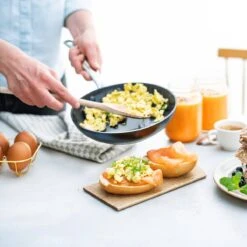 GreenPan Barcelona Infinity Pro Koekenpan 32cm - Zwart - Inductie - PFAS-vrij -Tefal Winkel 1200x1199 2