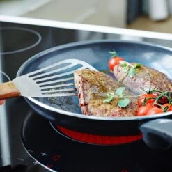 GreenPan Cambridge Hapjespan Met Deksel 24cm - Zwart - Inductie - PFAS-vrij -Tefal Winkel 1200x1199 4