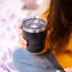 FLASKE Koffiebeker Coffee Cup - Night - 250ml - RVS Koffiebeker To Go Van 250ML 12 FLASKE Koffiebeker Coffee Cup - Night - 250ml - RVS Koffiebeker To Go Van 250ML -Tefal Winkel 1200x1200 1038