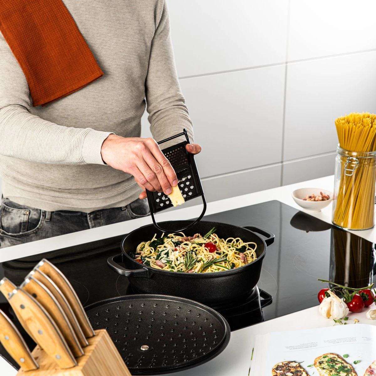 Westinghouse Performance Series - 12-delige Pannenset - Zwart - Geschikt Voor Alle Warmtebronnen Inclusief Inductie 20 Westinghouse Performance Series - 12-delige Pannenset - Zwart - Geschikt Voor Alle Warmtebronnen Inclusief Inductie - Afbeelding 18