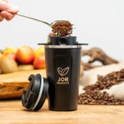 JOR Products® Thermobeker - Koffiezetapparaat - Koffiebonen - Thee - Koffiemachine - Thermoskan - Espressomachine - Reizen - Camping - Koffiefilterhouder 22 JOR Products® Thermobeker - Koffiezetapparaat - Koffiebonen - Thee - Koffiemachine - Thermoskan - Espressomachine - Reizen - Camping - Koffiefilterhouder -Tefal Winkel 1200x1200 878