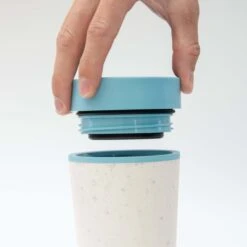 Circular&Co. Herbruikbare To Go Koffiebeker (rCUP) Crème/zwart 8oz/227ml 18 Circular&Co. Herbruikbare To Go Koffiebeker (rCUP) Crème/zwart 8oz/227ml -Tefal Winkel 1200x1200 958