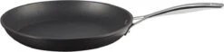 Le Creuset Koekenpan Les Forgées TNS - ø 28 Cm - Standaard Anti-aanbaklaag 17 Le Creuset Koekenpan Les Forgées TNS - ø 28 Cm - Standaard Anti-aanbaklaag -Tefal Winkel 1200x284