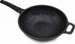 Cheffinger Wokpan Met Deksel - 32cm - Zwart - Pan - Keukenaccessoires 13 Cheffinger Wokpan Met Deksel - 32cm - Zwart - Pan - Keukenaccessoires -Tefal Winkel 1200x708 1