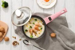 Swiss Pro+ | Set 14 Delige Pannenset | Inductie - Pannensets - Glazen Deksel - Met Afneembare Handgreep - Marmeren Interieur -PFAS-vrij | Pink -Tefal Winkel 1200x799 42