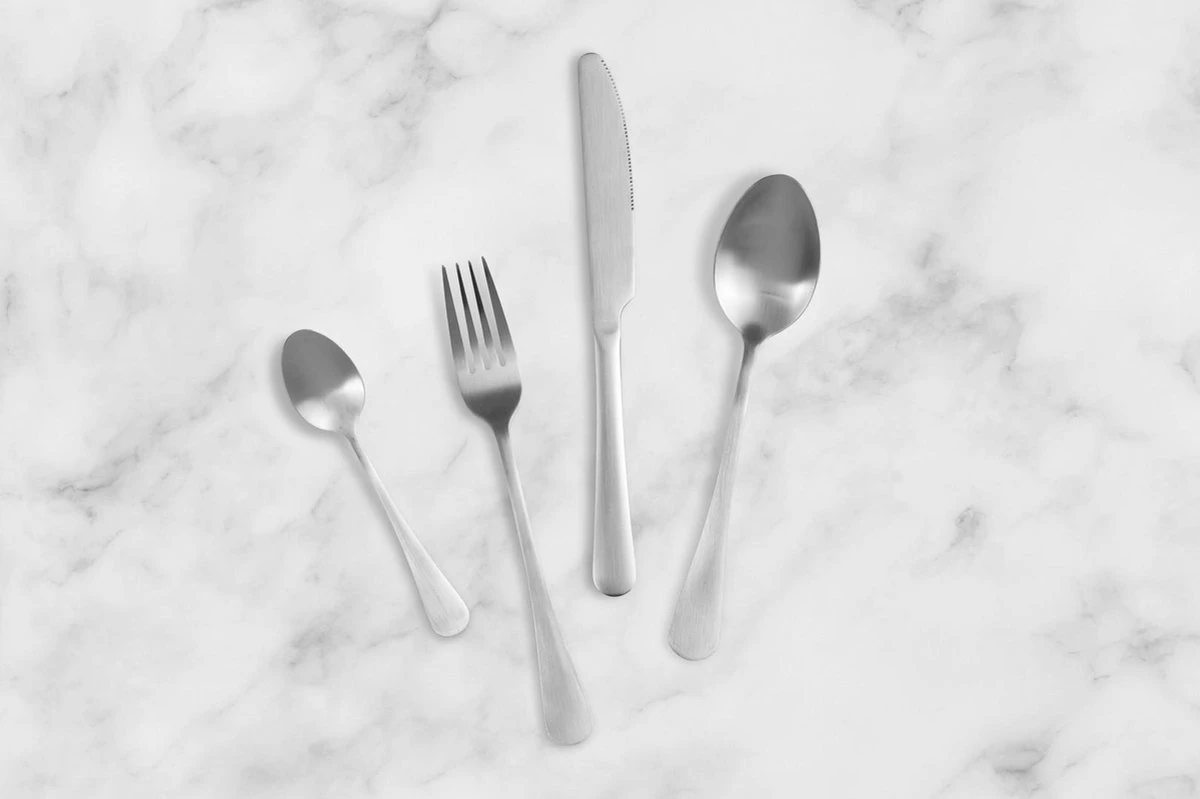 Magani - Zilveren Bestekset - Roestvrij Staal - 24-delig - Voor Zes Personen - PVD Coating 5 Magani - Zilveren Bestekset - Roestvrij Staal - 24-delig - Voor Zes Personen - PVD Coating - Afbeelding 3