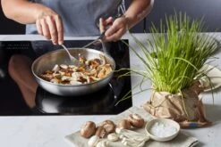 Demeyere Essential 5 RVS Koekenpan – Koekenpan Inductie - 24 Cm – PTFE-vrij -Tefal Winkel 1200x800 3