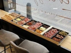 Sjoelbak - Borrelsjoelbak - Hapjesplank - Borrelplank - Mini Sjoelbak 120 Cm Met Zwarte Bakjes - Kleine Sjoelbakken -Tefal Winkel 1200x899 8