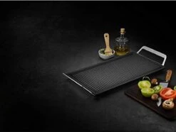 AEG MASTERY COLLECTION Plancha A9HL33 - Grillplaat - Gegoten Aluminium - 22 X 43 Cm -Tefal Winkel 1200x902