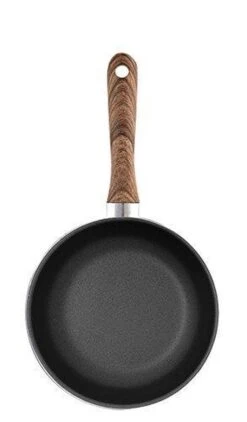 Nuovva Koperen Koekenpan - Keramische Antikleeflaag – Houten Handvat Koekenpan - Ø 24 Cm Inductie - PTFE-vrij -Tefal Winkel 703x1200