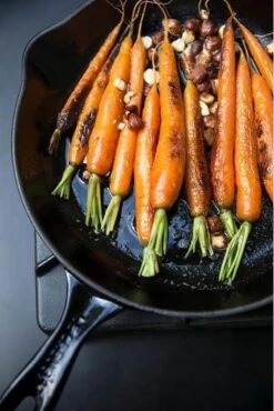 Le Creuset - Gietijzeren Ronde Skillet In Mat Zwart 23cm -Tefal Winkel 801x1200 3